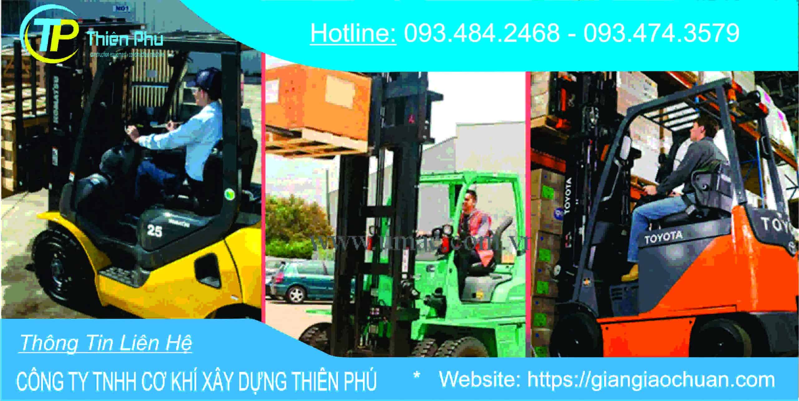 Xe nâng công nghiệp với mast và hệ khung nâng hàng