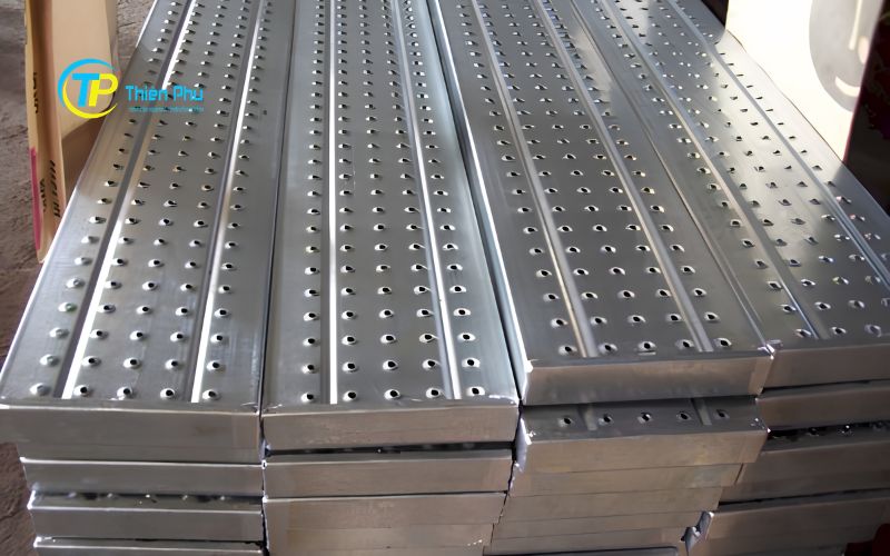 số lượng mâm giàn giáo sẵn tại kho