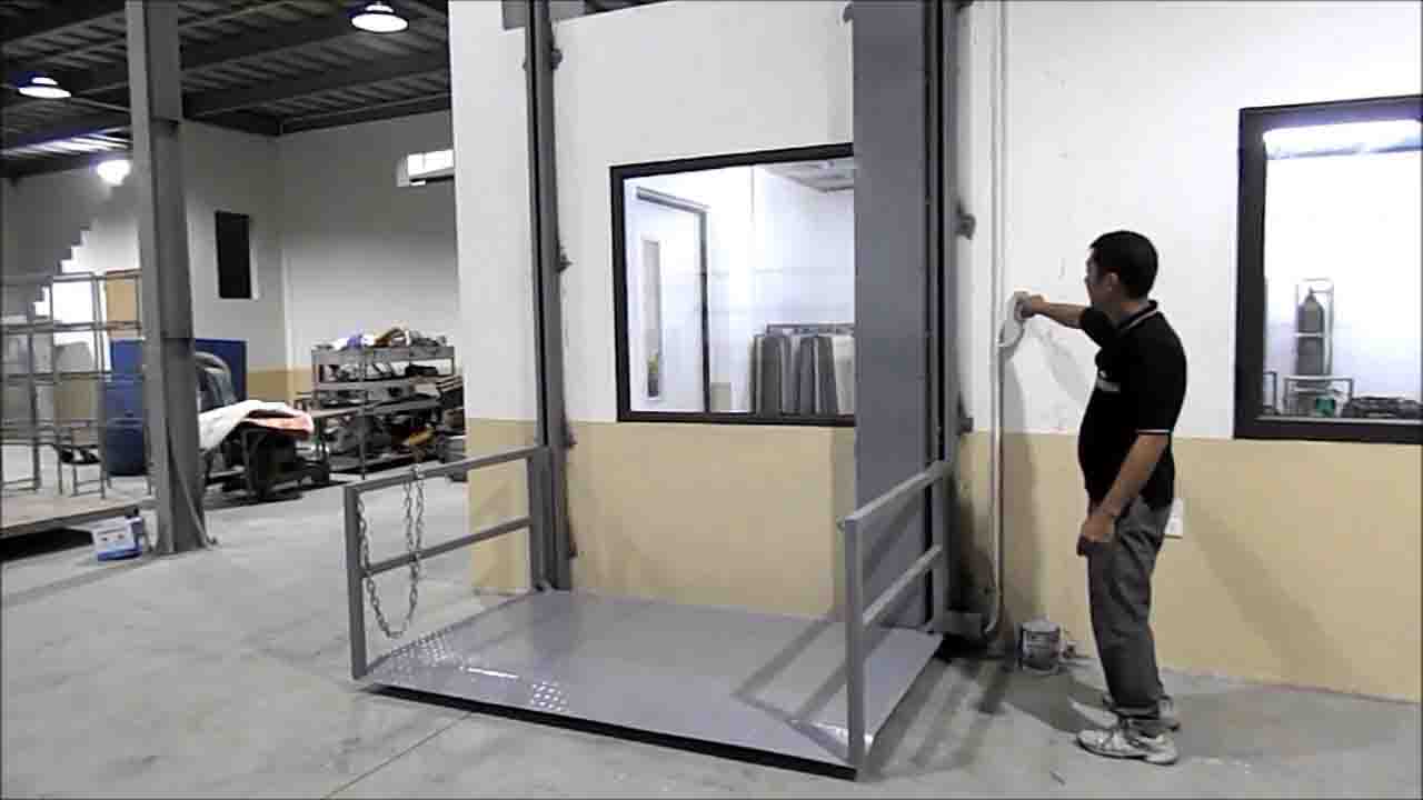 Thang nâng hàng cố định nhà kho công nghiệp