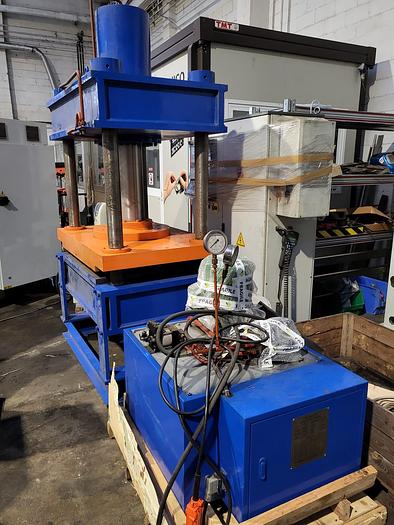 Máy ép thủy lực 4 trụ có khối lượng lớn cần lập phương án di dời